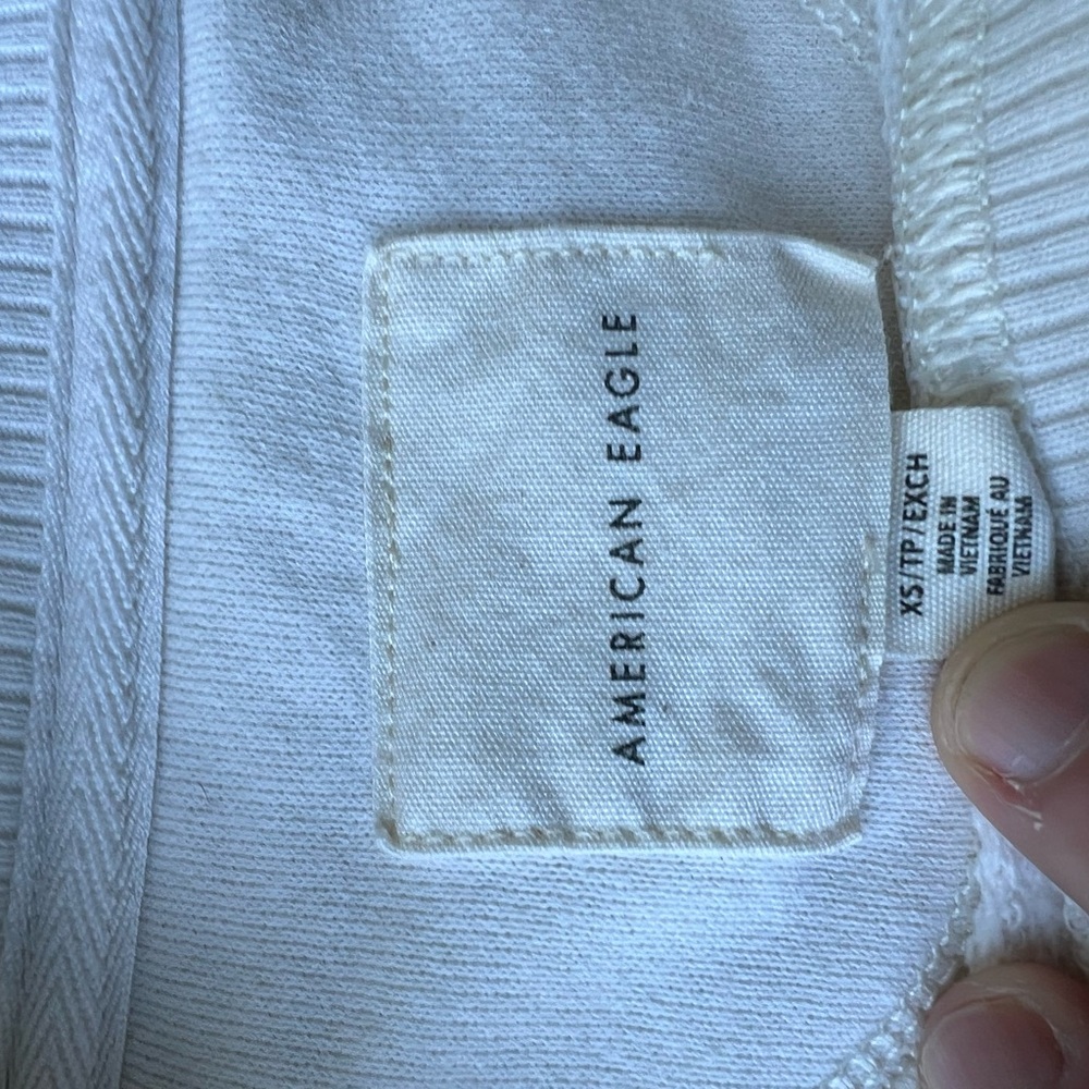American Eagle Outfitters Women's Cream Sweater
